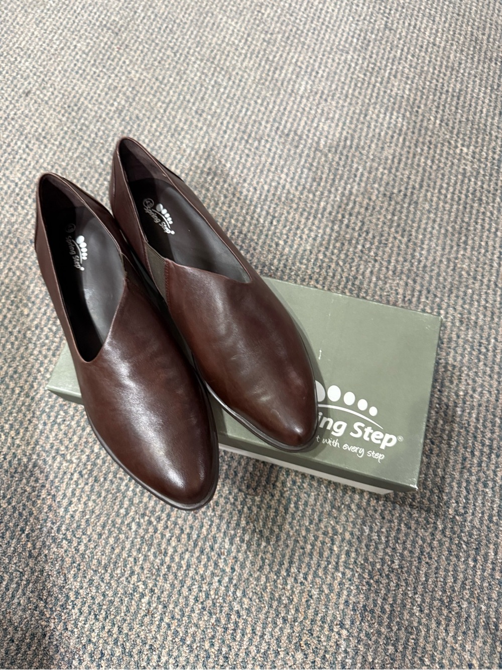 Spring Step Dark Brown Leather Pointed Slip-On Flats